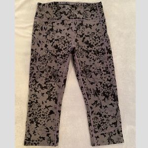 Lulu lemon cropped floral printed leggings